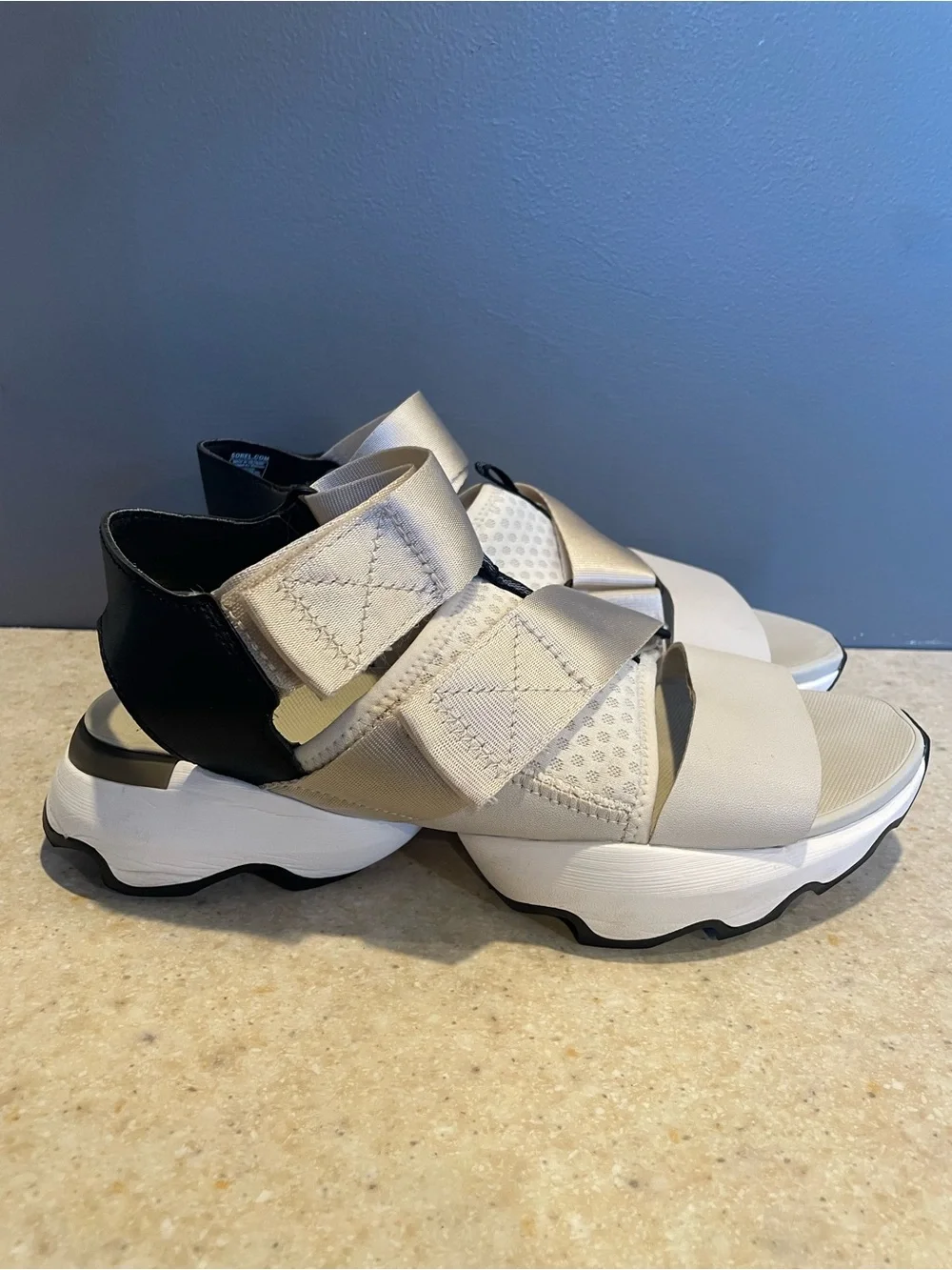 SOREL Anthropologie Kinetic Impact Sandal Comfort Adjustable Women's 8 Fawn
